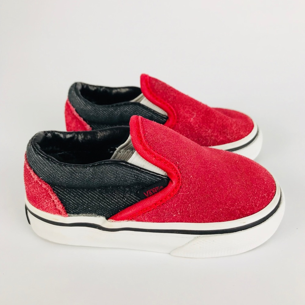 Vans Slip-On Classic Skateboarding Shoe Toddlers